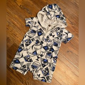 Tea Collection Baby Romper - Size 9-12 months